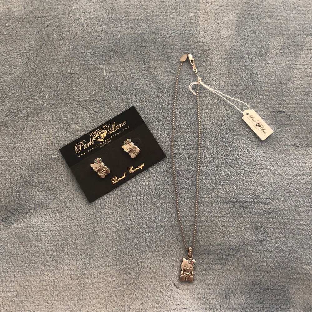 Park Lane Hello Kitty earring and necklace set